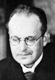 Photo of chess player Aron Nimzowitsch